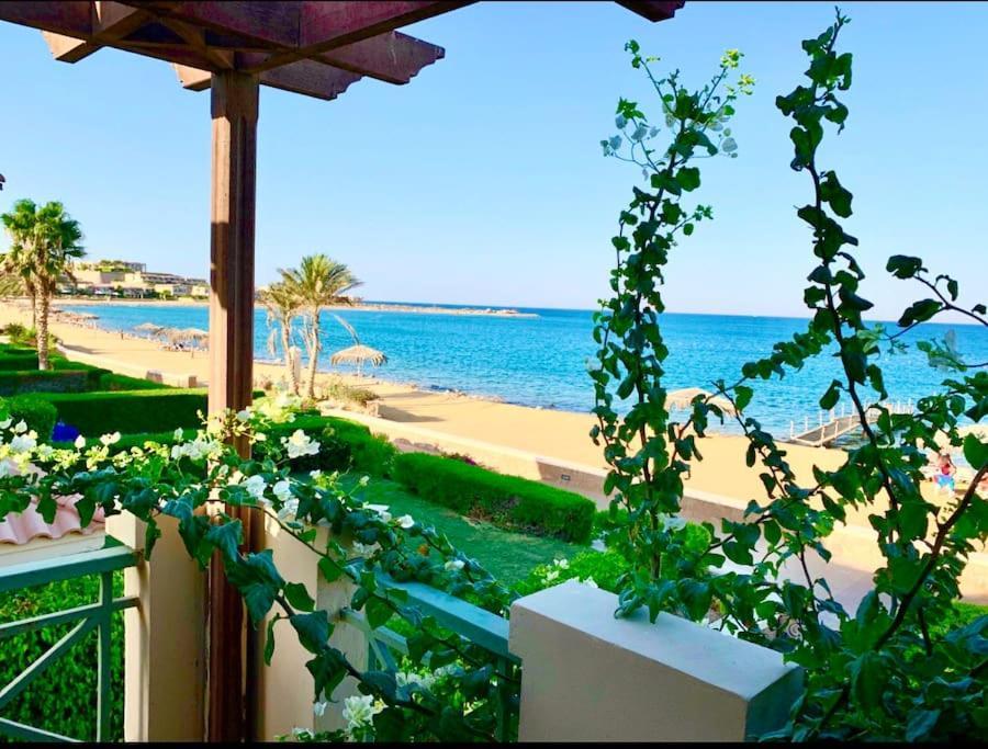 Villa Amazing Beachfront Townhouse Chalet Ain Sokhna Ain Suchna Exterior foto
